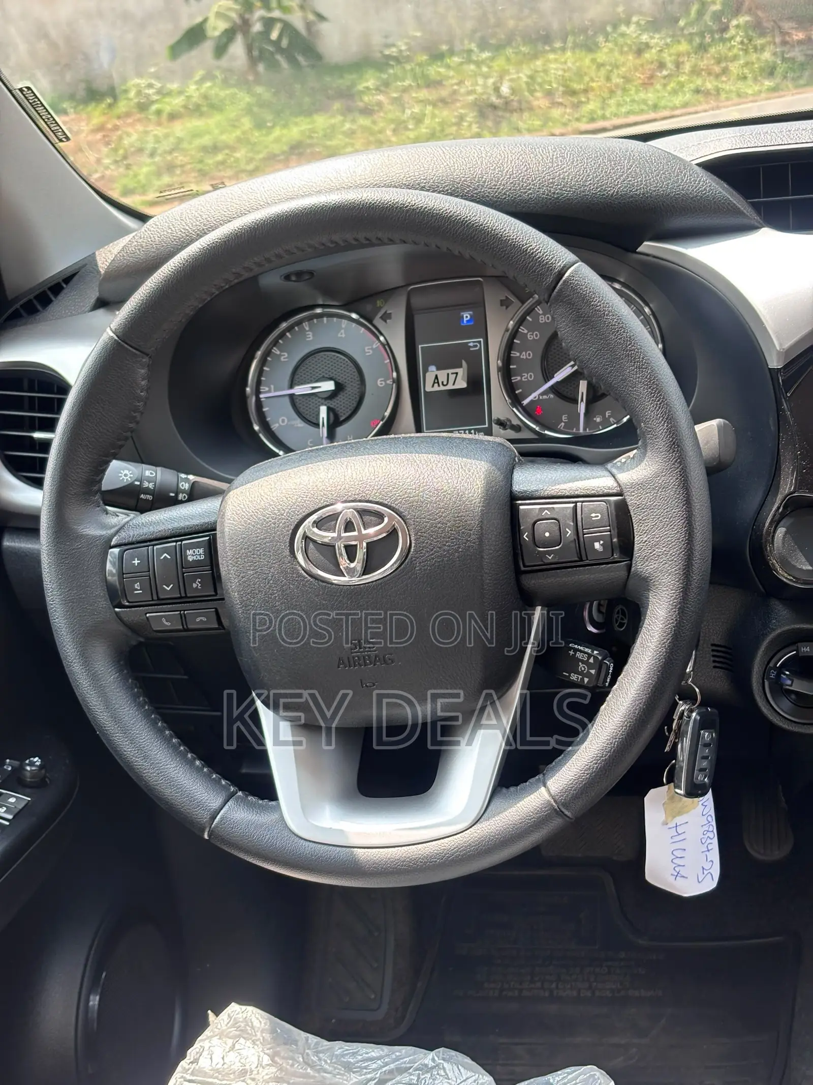 Toyota Hilux 2025 Gray