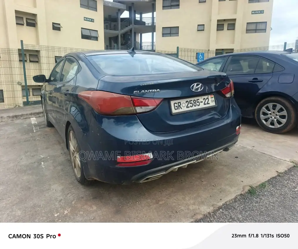 Hyundai Elantra 2016 Blue