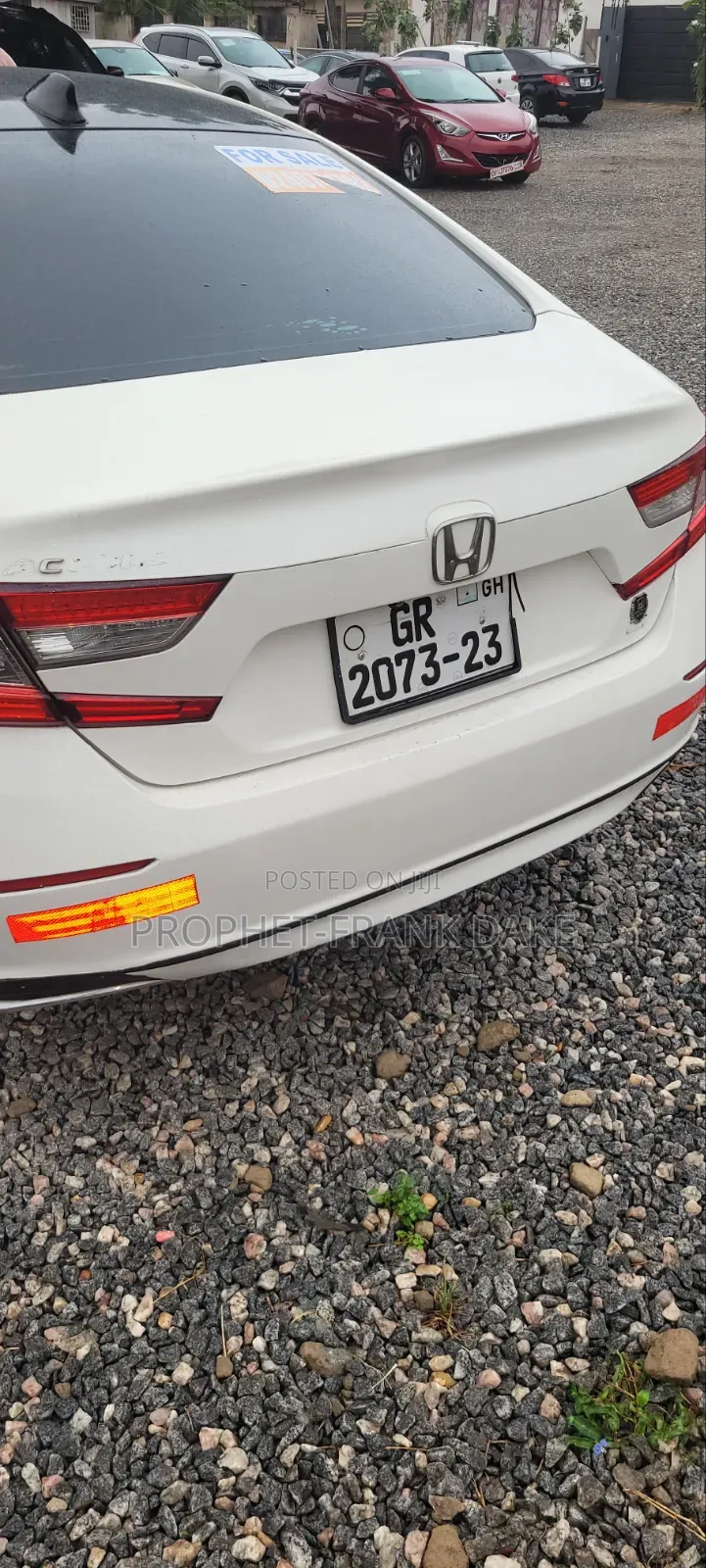 Honda Accord 2018 White