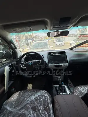 Toyota Land Cruiser Prado 2.7 2021 White