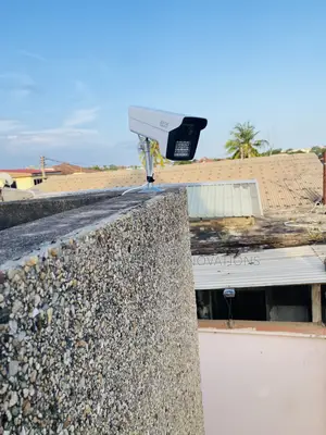 24/7 CCTV Camera Surveillance for Residential and Business Security.
