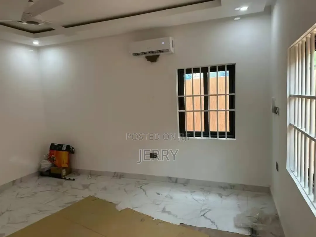 2bdrm House in Lashibi for rent