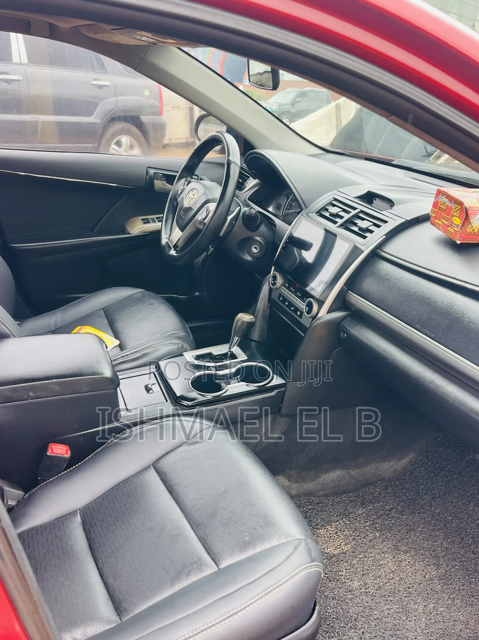Toyota Camry SE 4dr Sedan (2.5L 4cyl 6A) 2014 Red