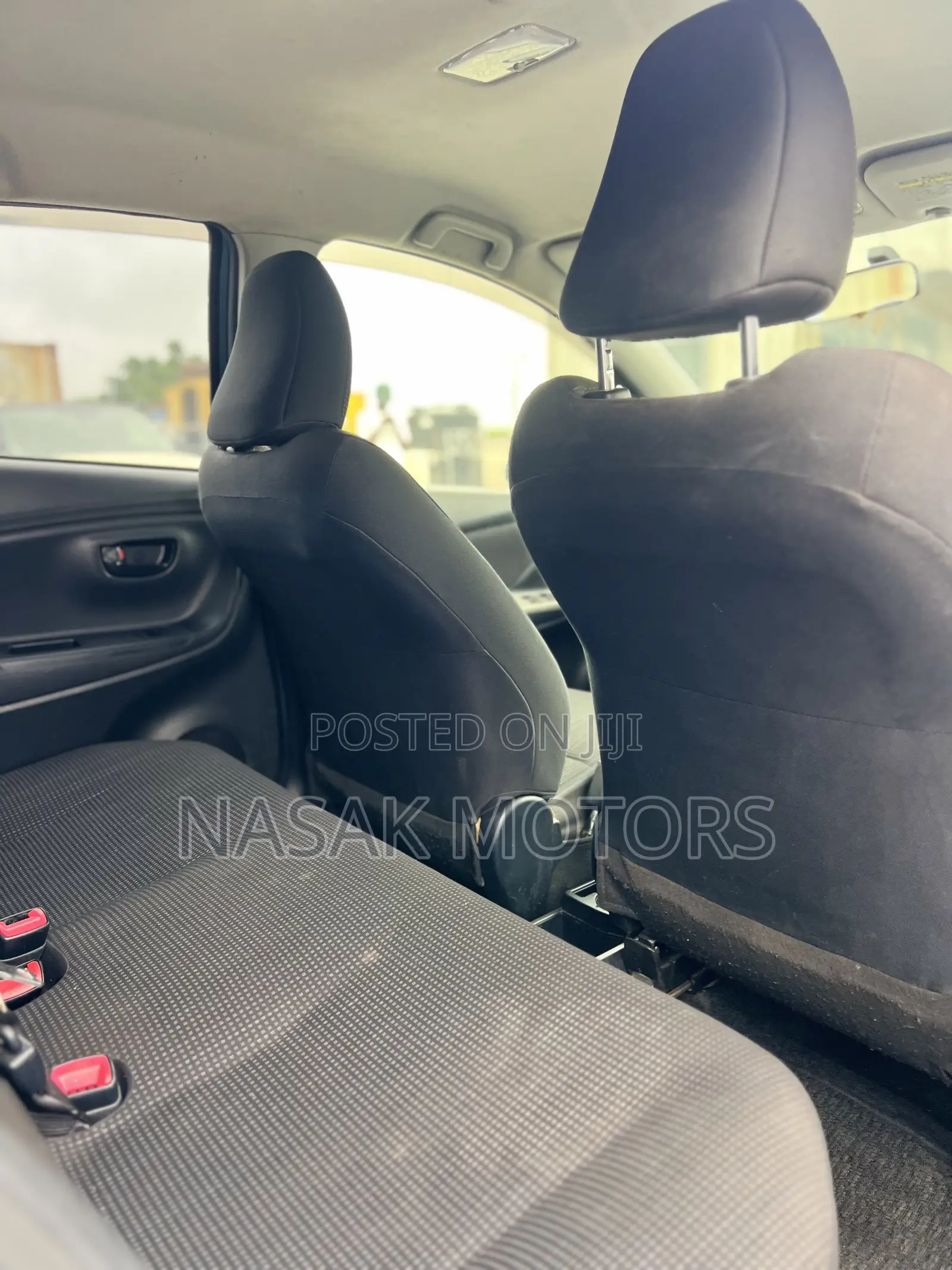 Toyota Vitz 1.3 AWD 5dr 2014 Blue