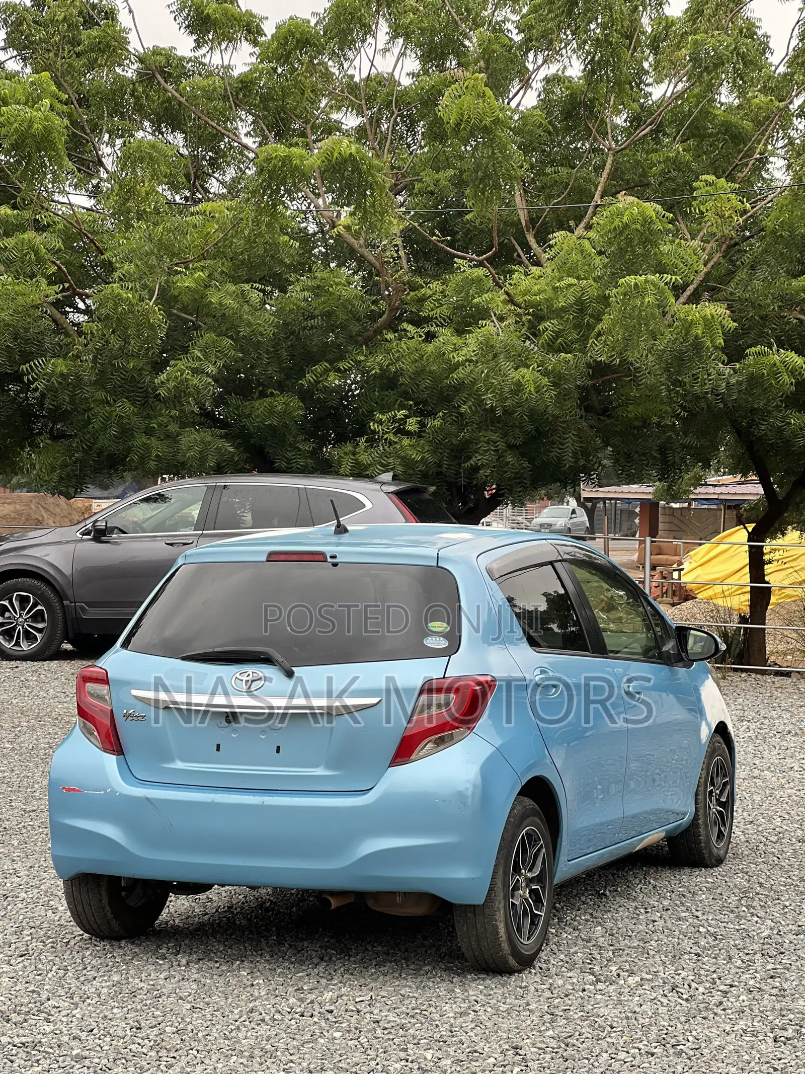 Toyota Vitz 1.3 AWD 5dr 2014 Blue