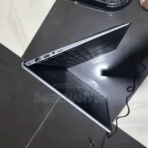 Laptop Dell Vostro 15 5501 16GB Intel Core i5 SSD 512GB