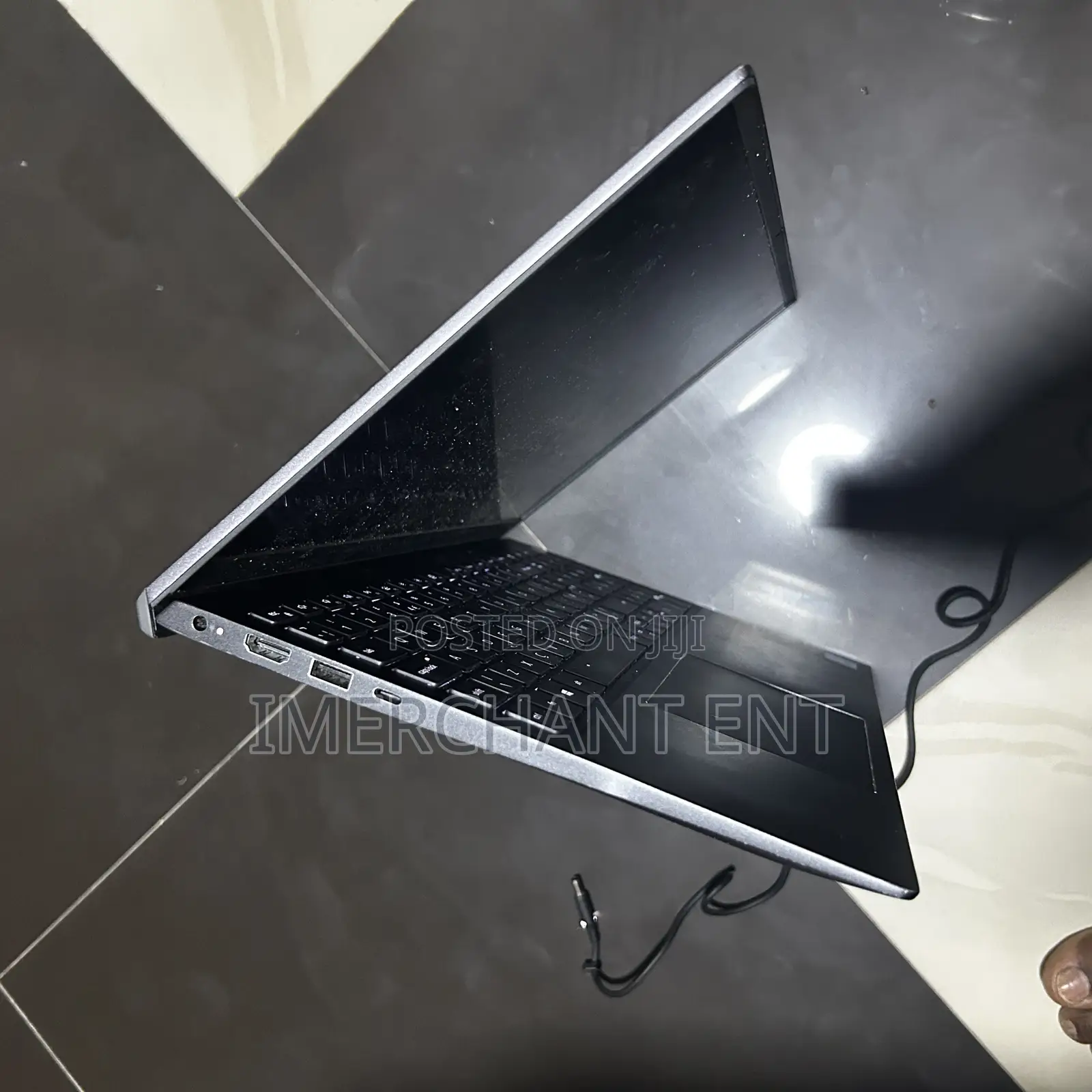 Laptop Dell Vostro 15 5501 16GB Intel Core i5 SSD 512GB