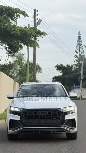 Audi Q8 55 Premium AWD quattro 2020 White