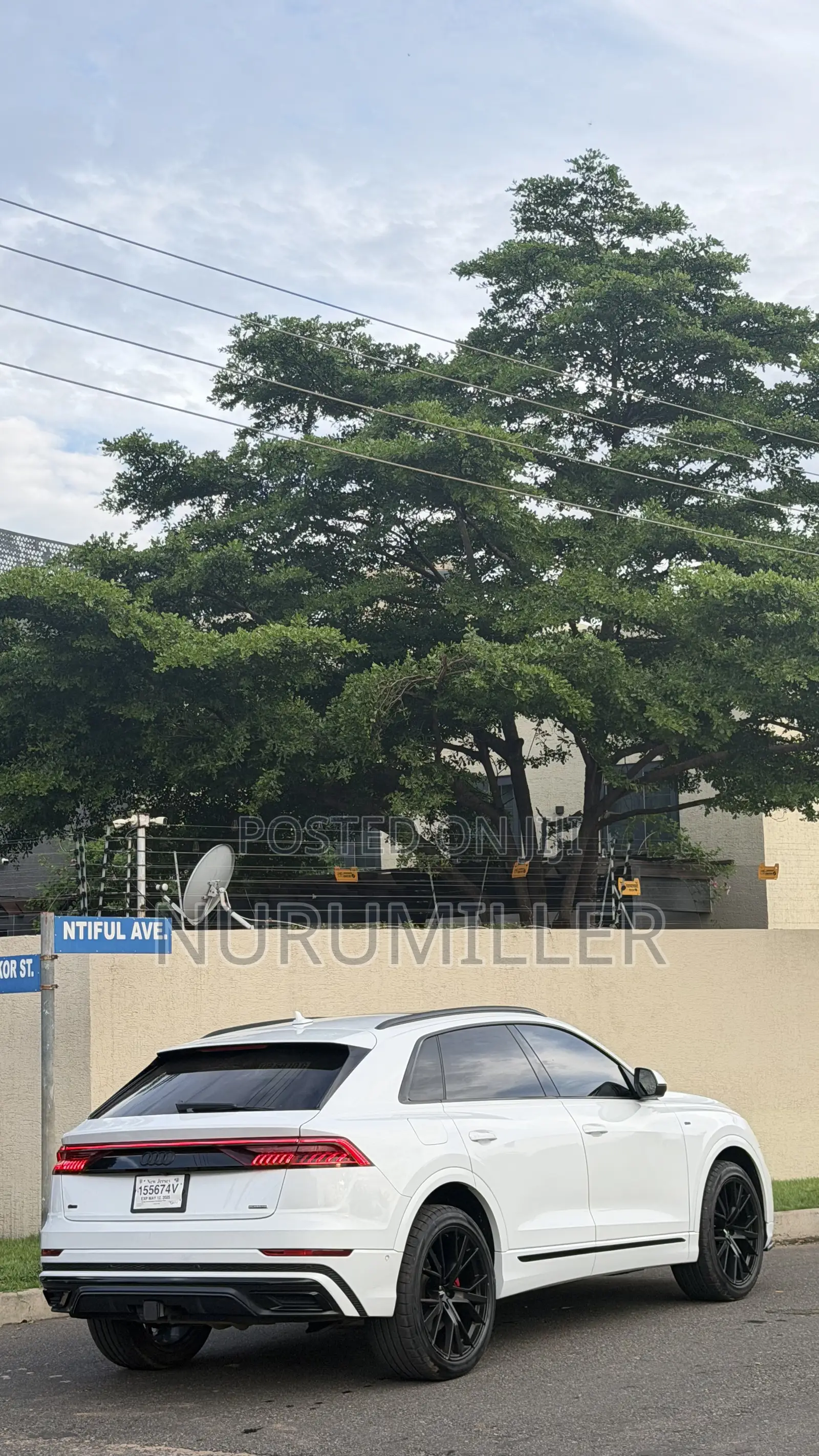Audi Q8 55 Premium AWD quattro 2020 White