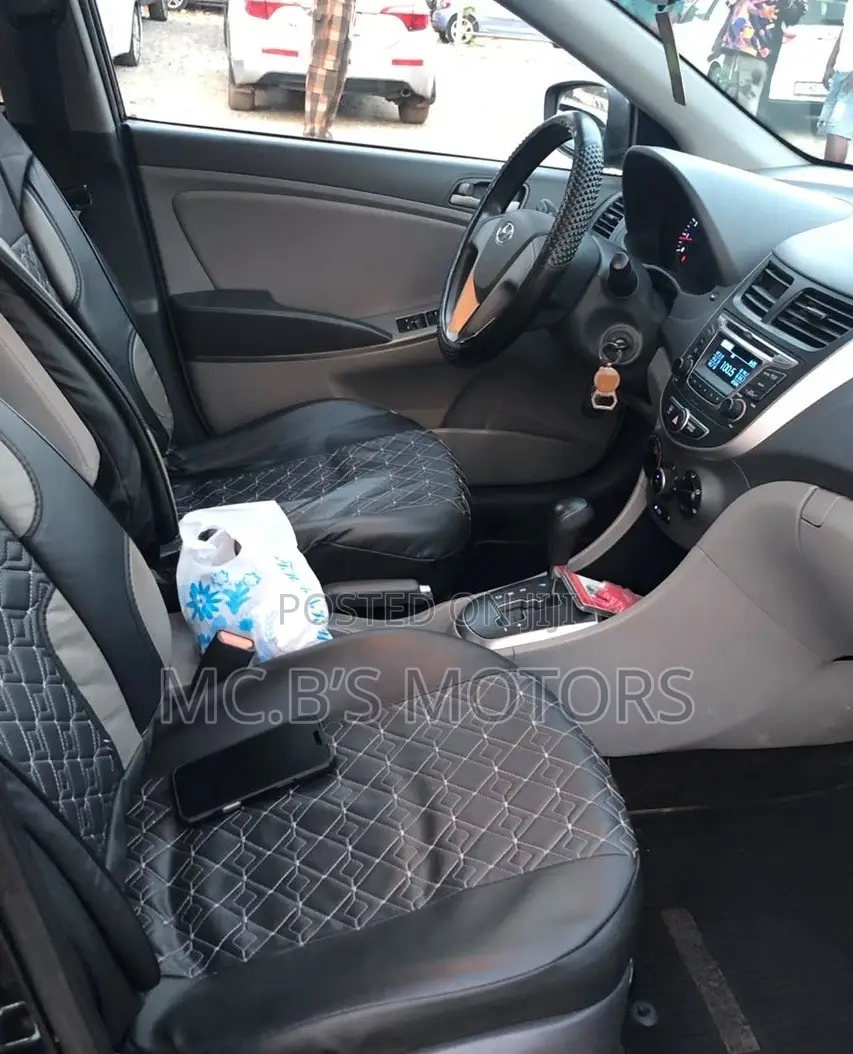 Hyundai Accent 2012 Black