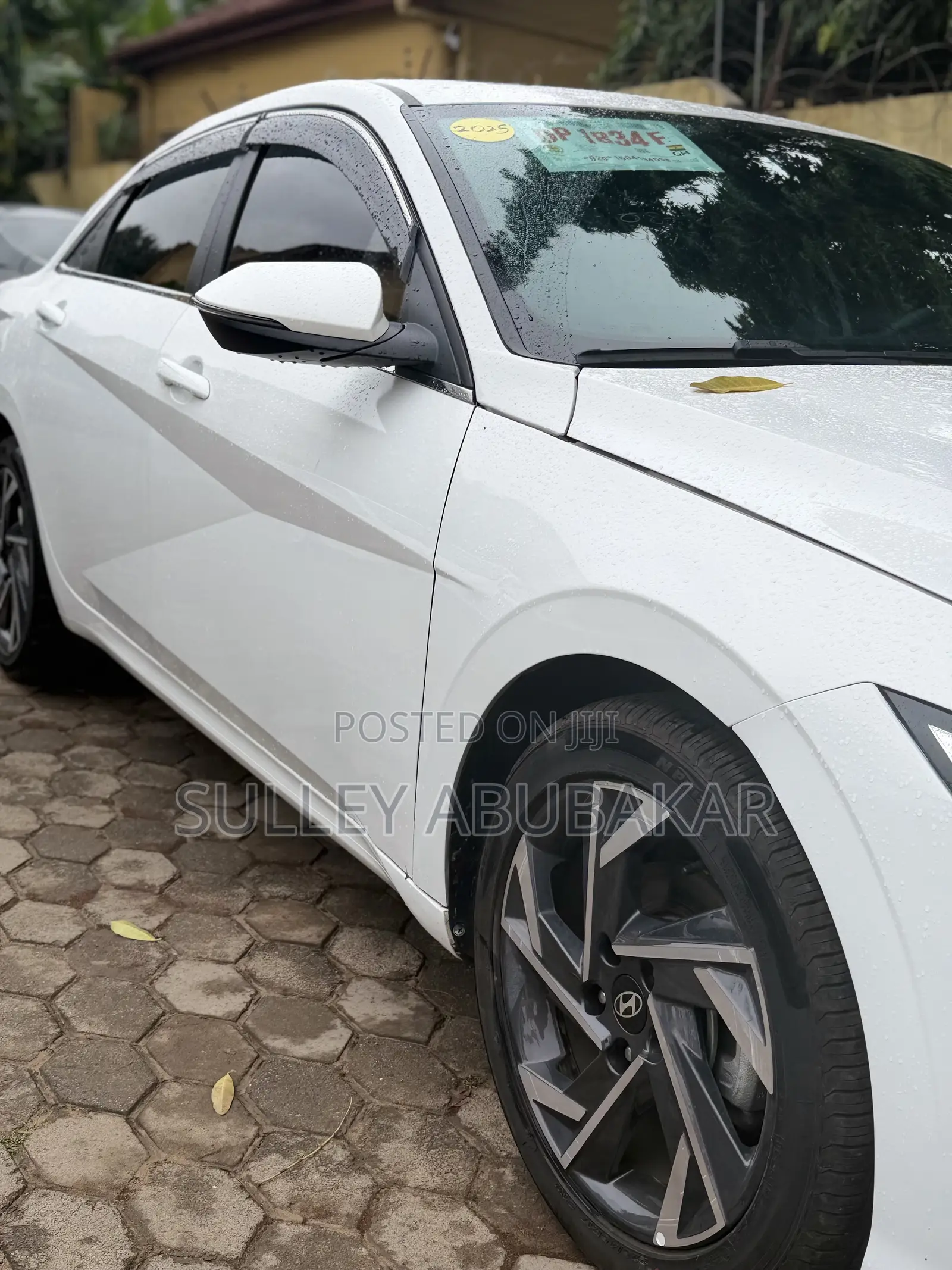 Hyundai Elantra Limited IVT 2025 White