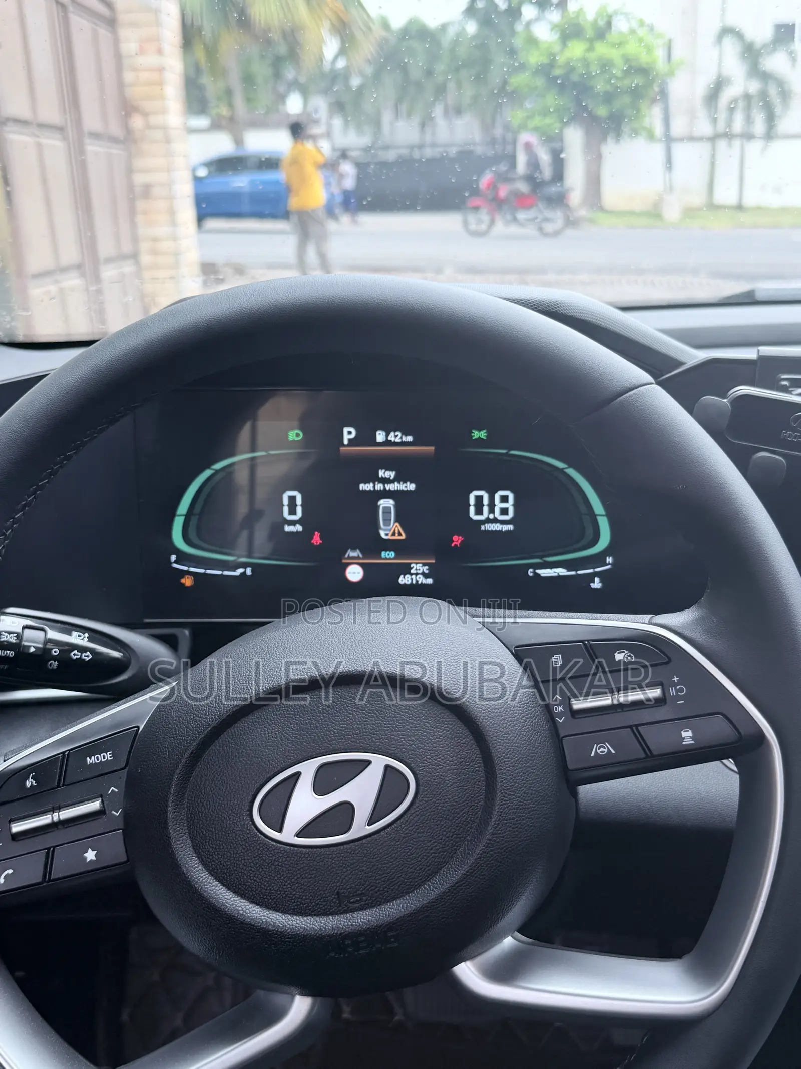 Hyundai Elantra Limited IVT 2025 White