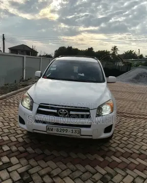 Toyota RAV4 2.5 2012 White