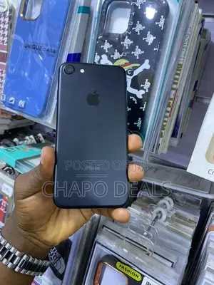 New Apple iPhone 7 32 GB Black