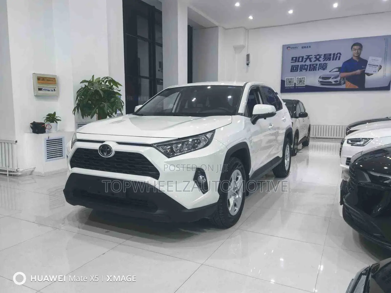 Toyota RAV4 2020 White