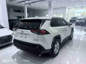 Toyota RAV4 2020 White