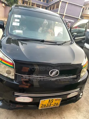 Toyota Voxy 2013 Black