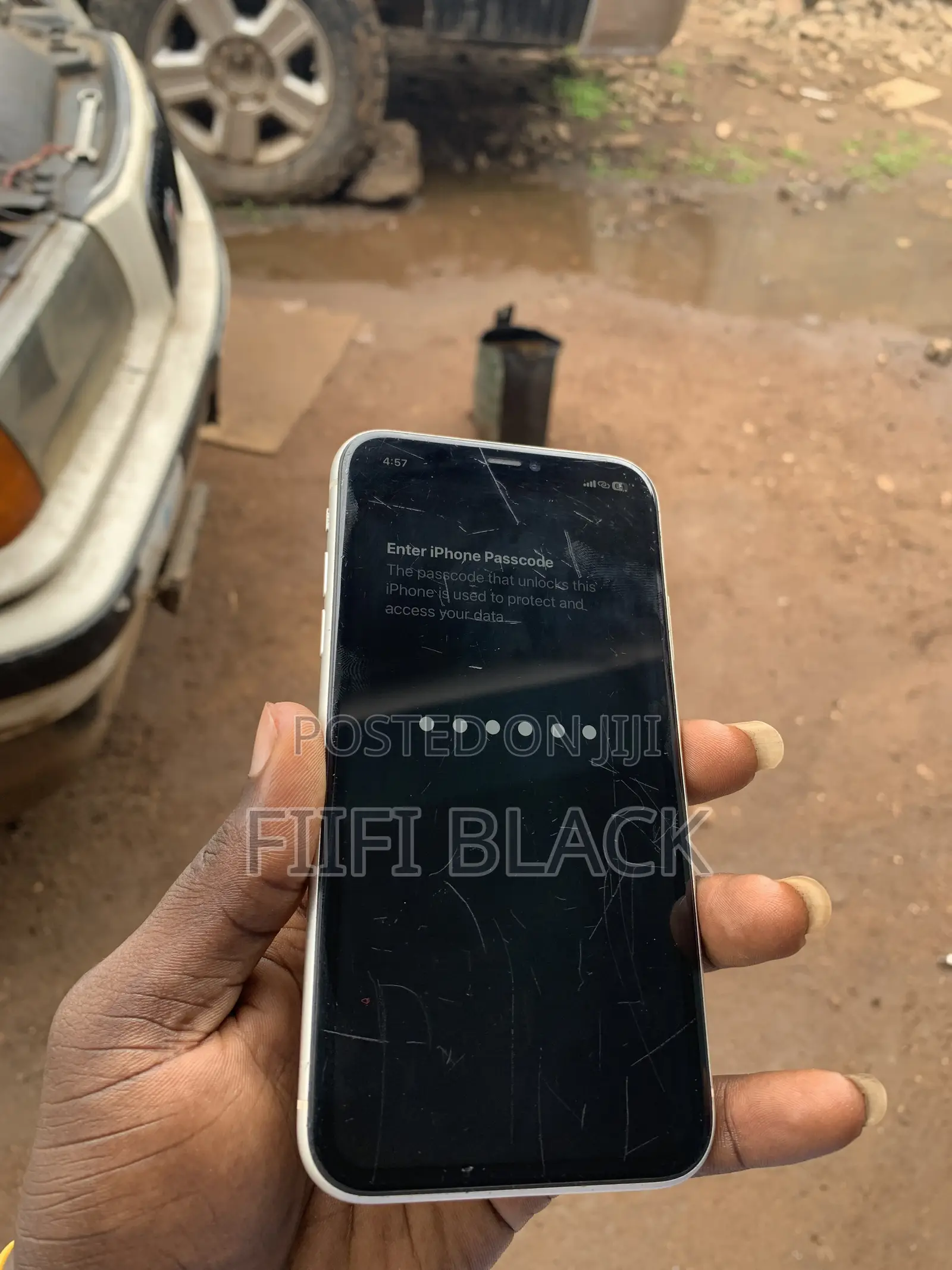 Apple iPhone 11 64 GB White