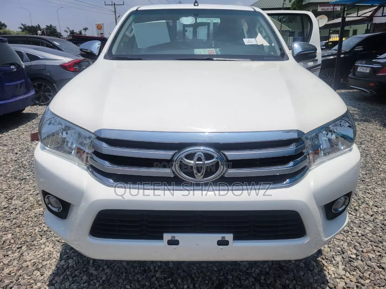Toyota Hilux 2022 White