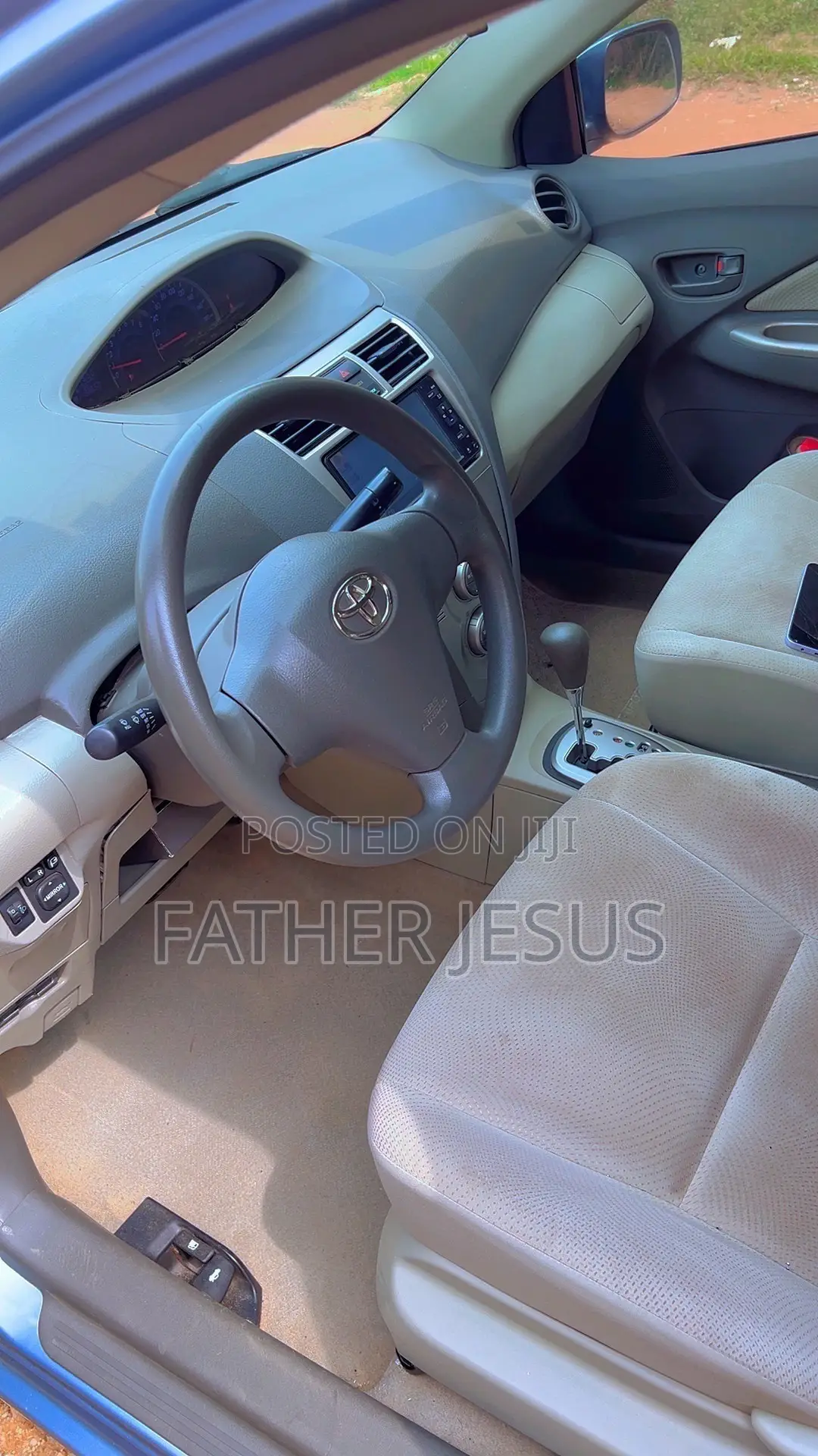 Toyota Belta 2010 Blue