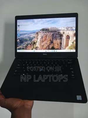 Laptop Dell Latitude 5490 16GB Intel Core i7 SSD 256GB