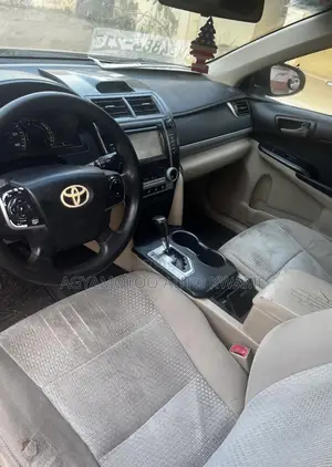 Toyota Camry SE 4dr Sedan (3.5L 6cyl 6A) 2014 Brown