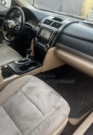 Toyota Camry SE 4dr Sedan (3.5L 6cyl 6A) 2014 Brown