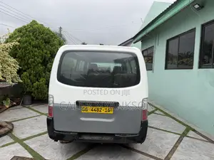 Nissan Caravan (Urvan) 2006 White