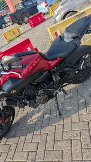 Yamaha DT175 2017 Red