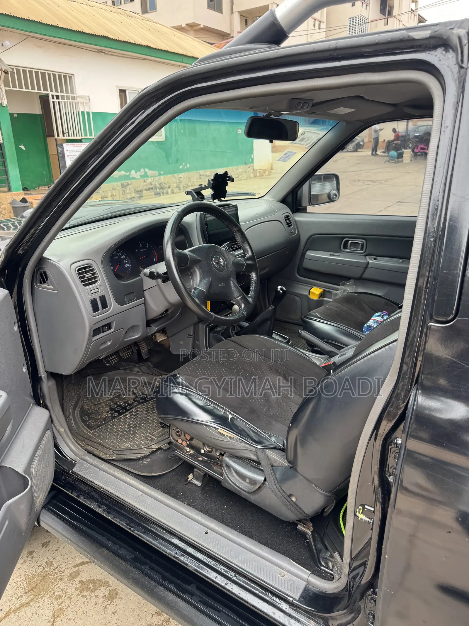 Nissan Hardbody 2018 Black