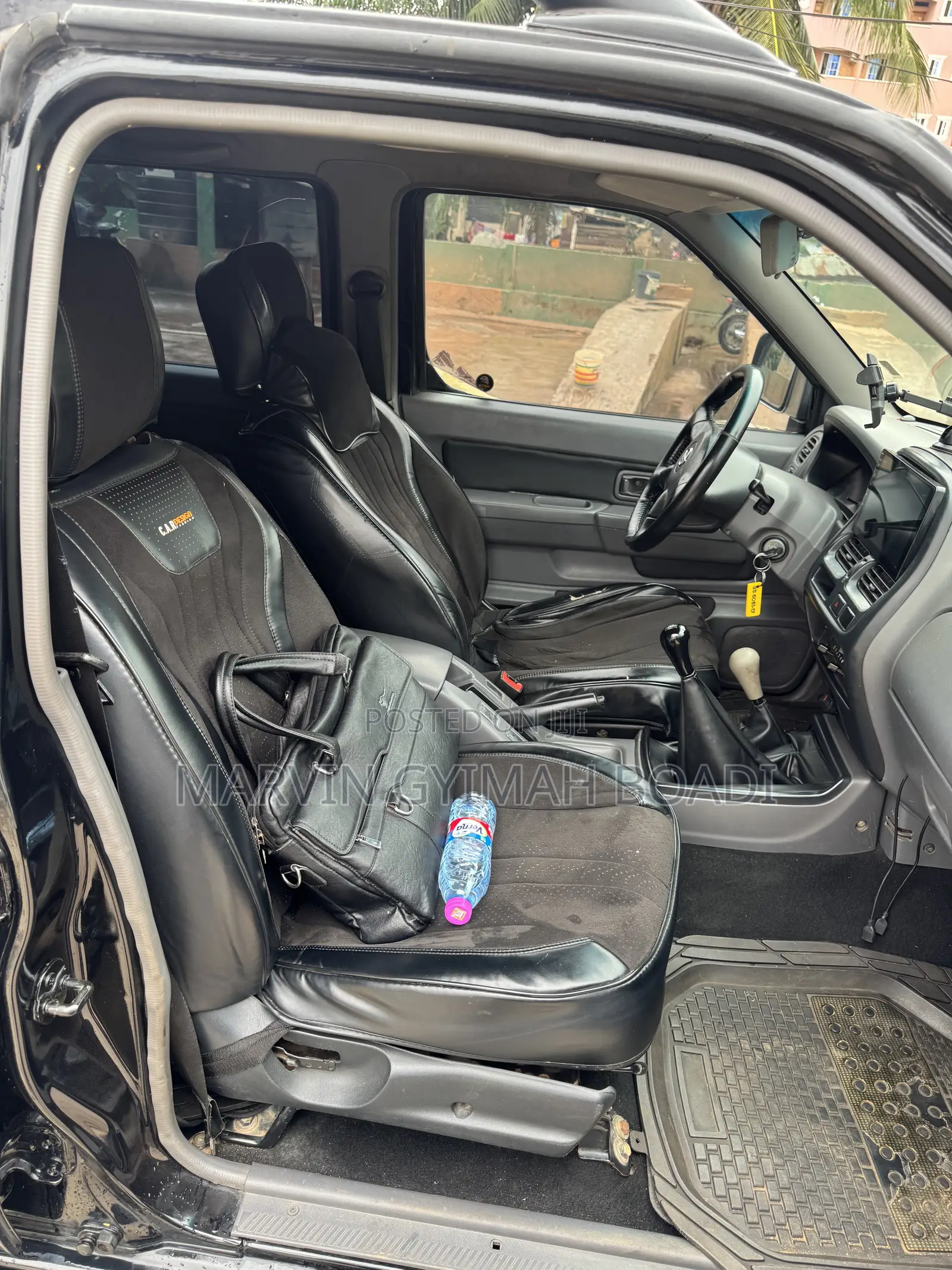Nissan Hardbody 2018 Black