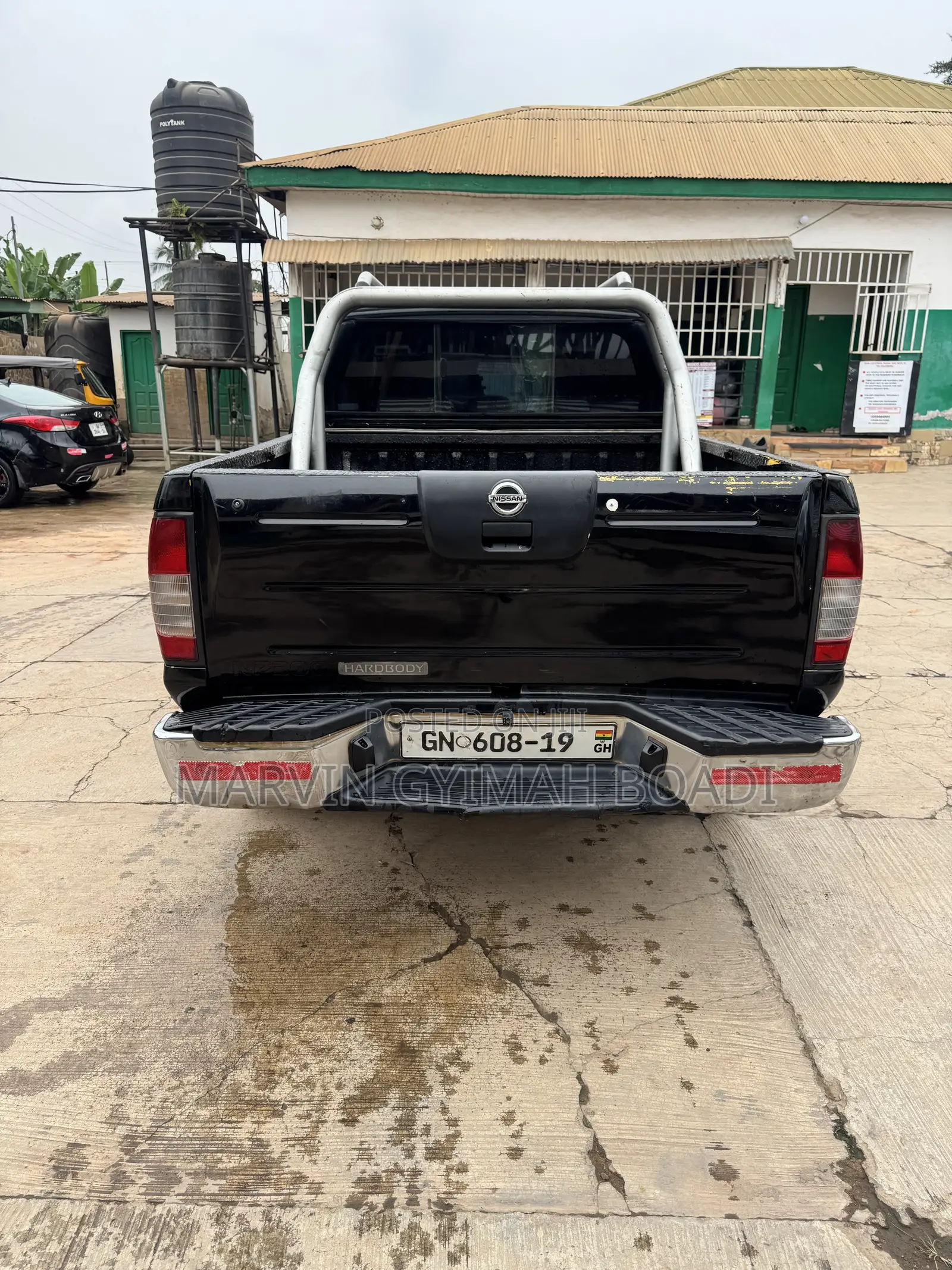 Nissan Hardbody 2018 Black