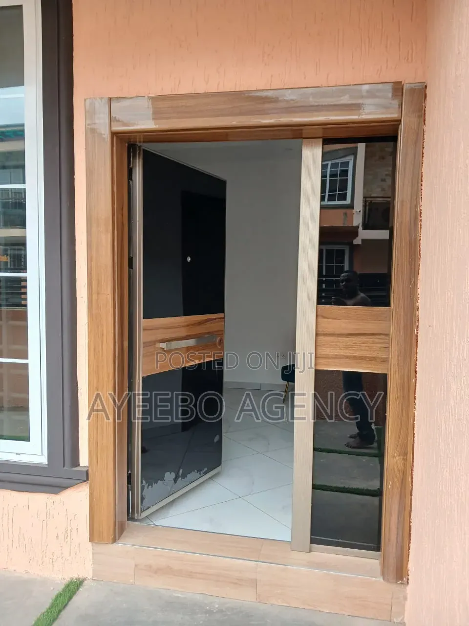 6bdrm Bungalow in Jl Estate, Manet Junction for rent