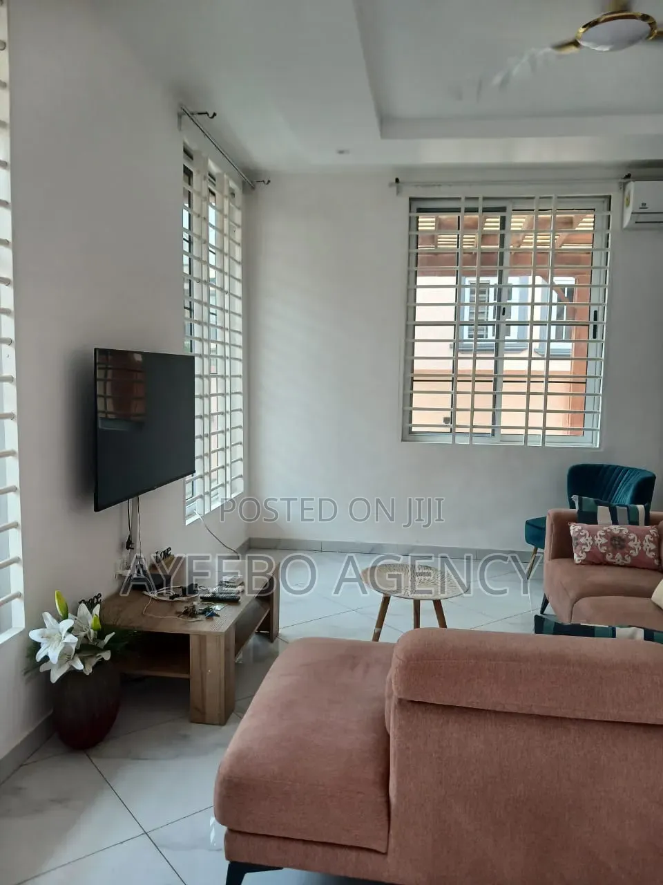 6bdrm Bungalow in Jl Estate, Manet Junction for rent