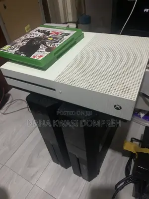 UK Xbox One S 1TB With Controller and Games