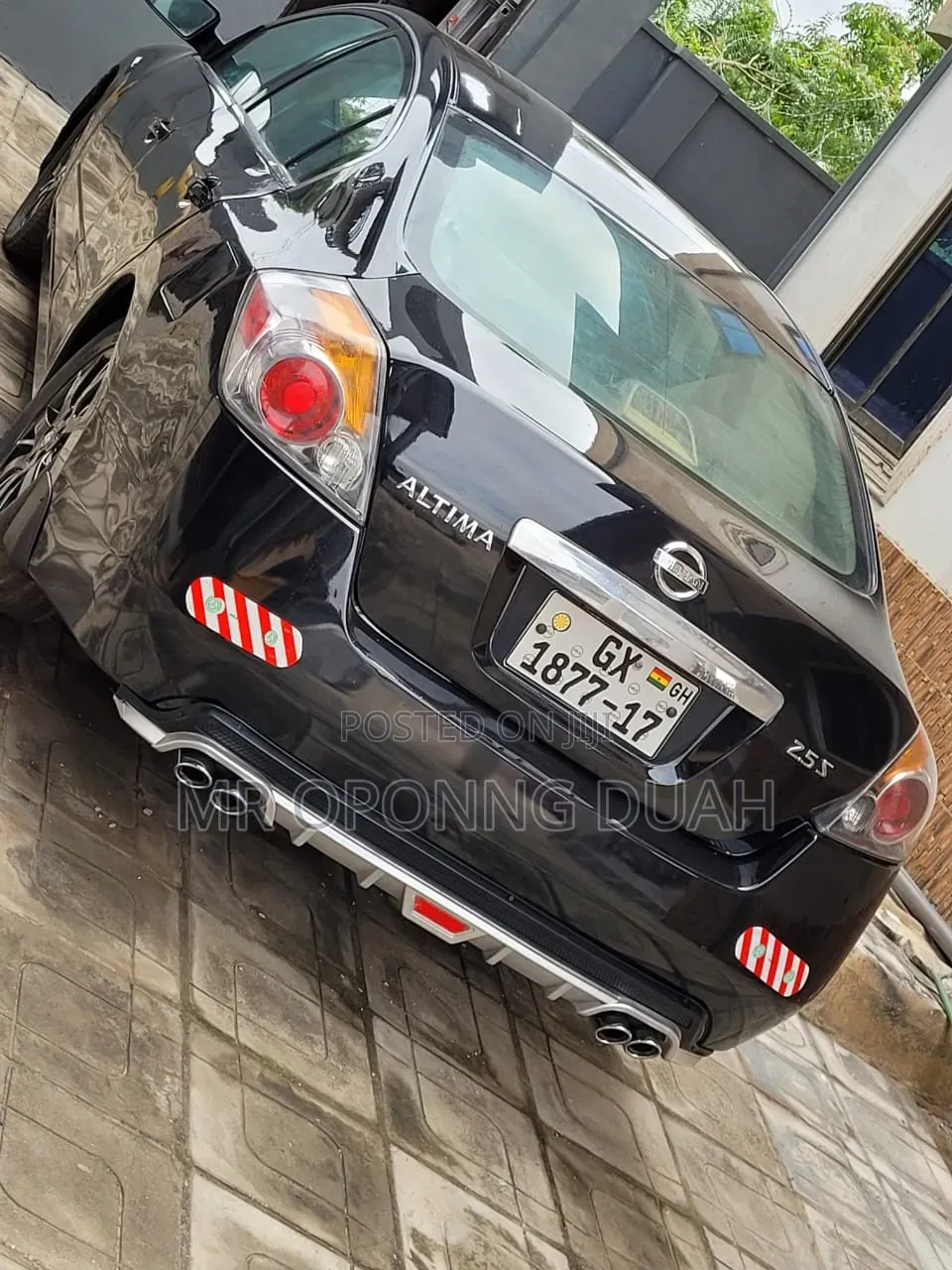 Nissan Altima 2010 Black