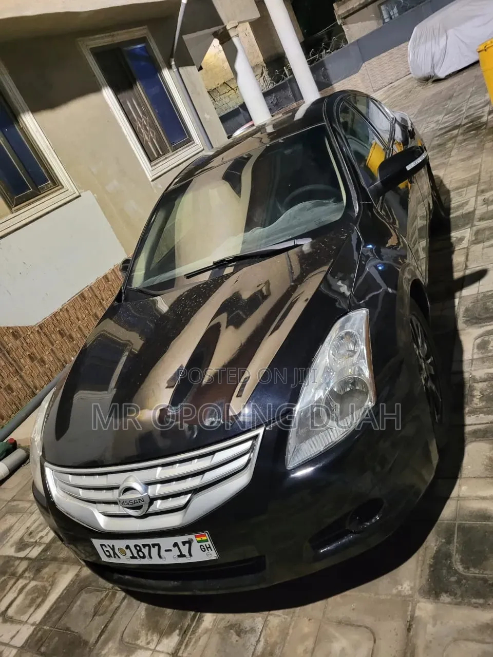 Nissan Altima 2010 Black