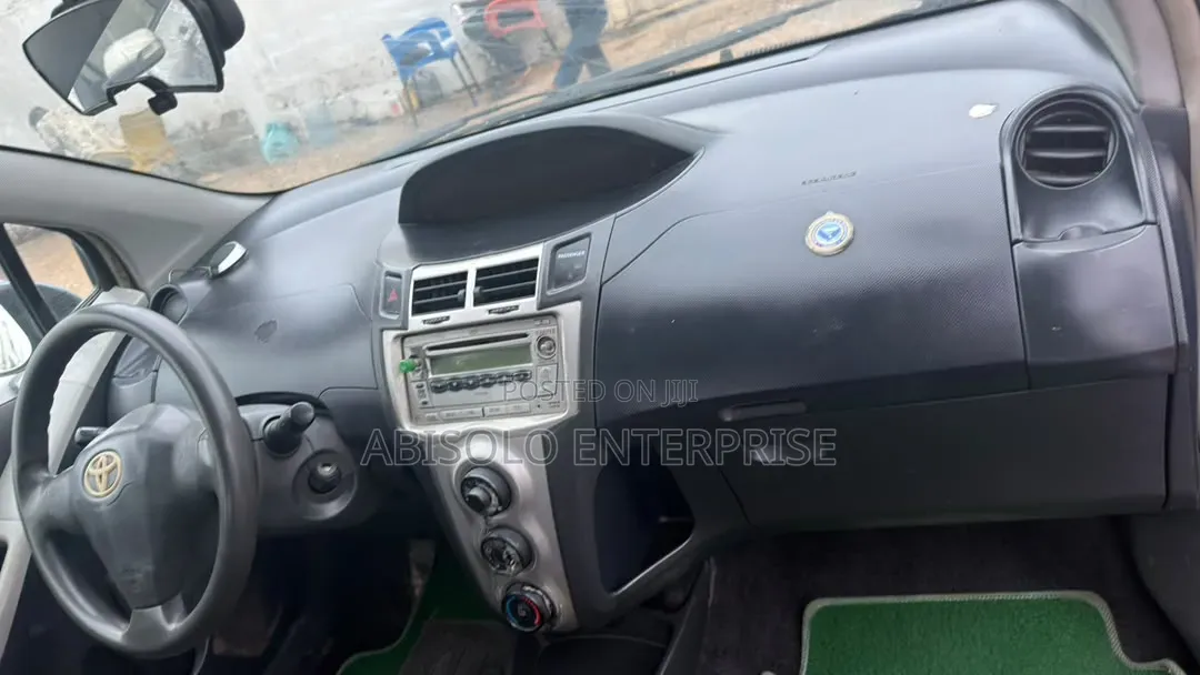 Toyota Yaris 2010