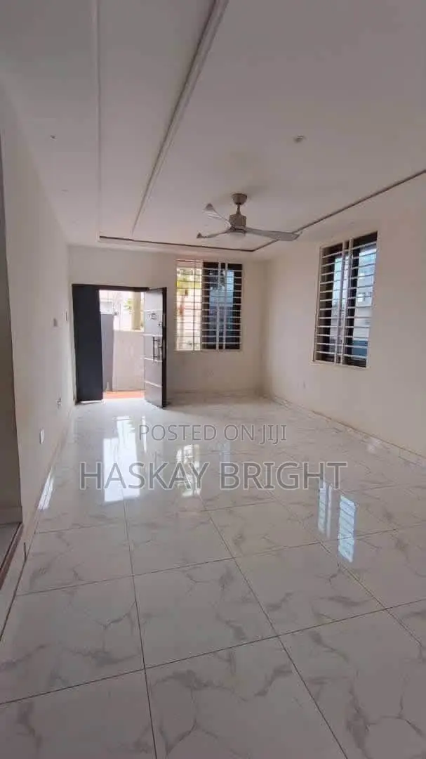 3bdrm House in Adenta for rent