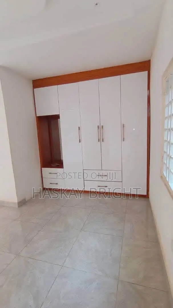 3bdrm House in Adenta for rent