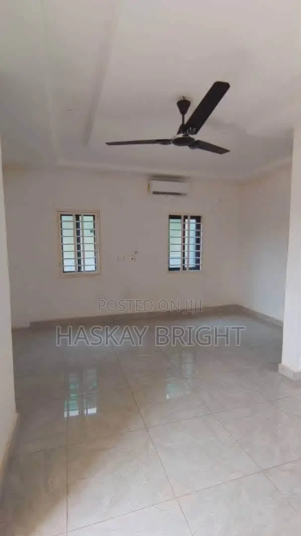 3bdrm House in Adenta for rent