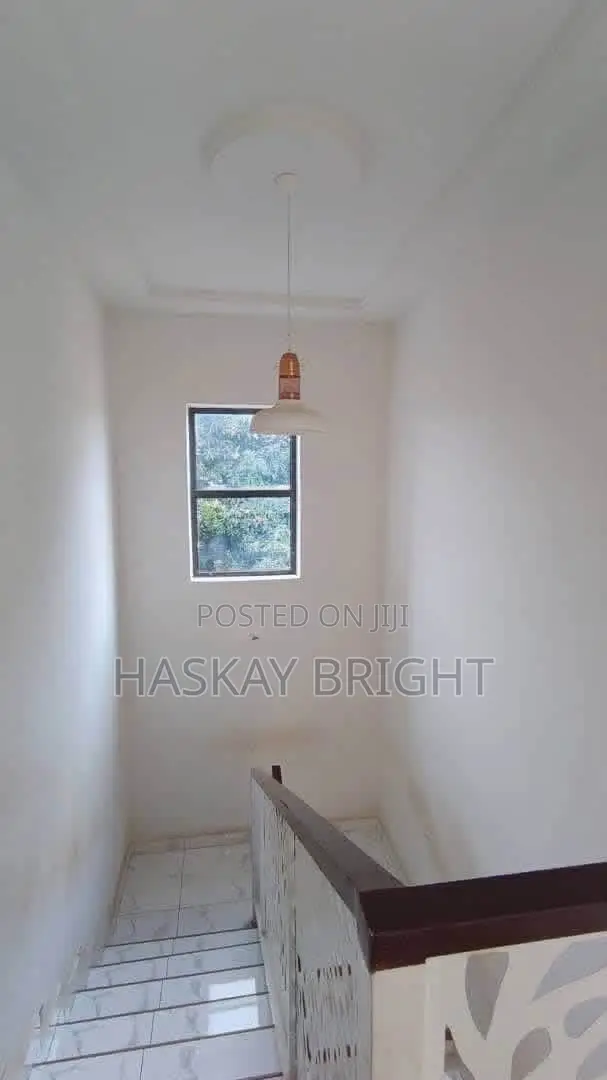 3bdrm House in Adenta for rent