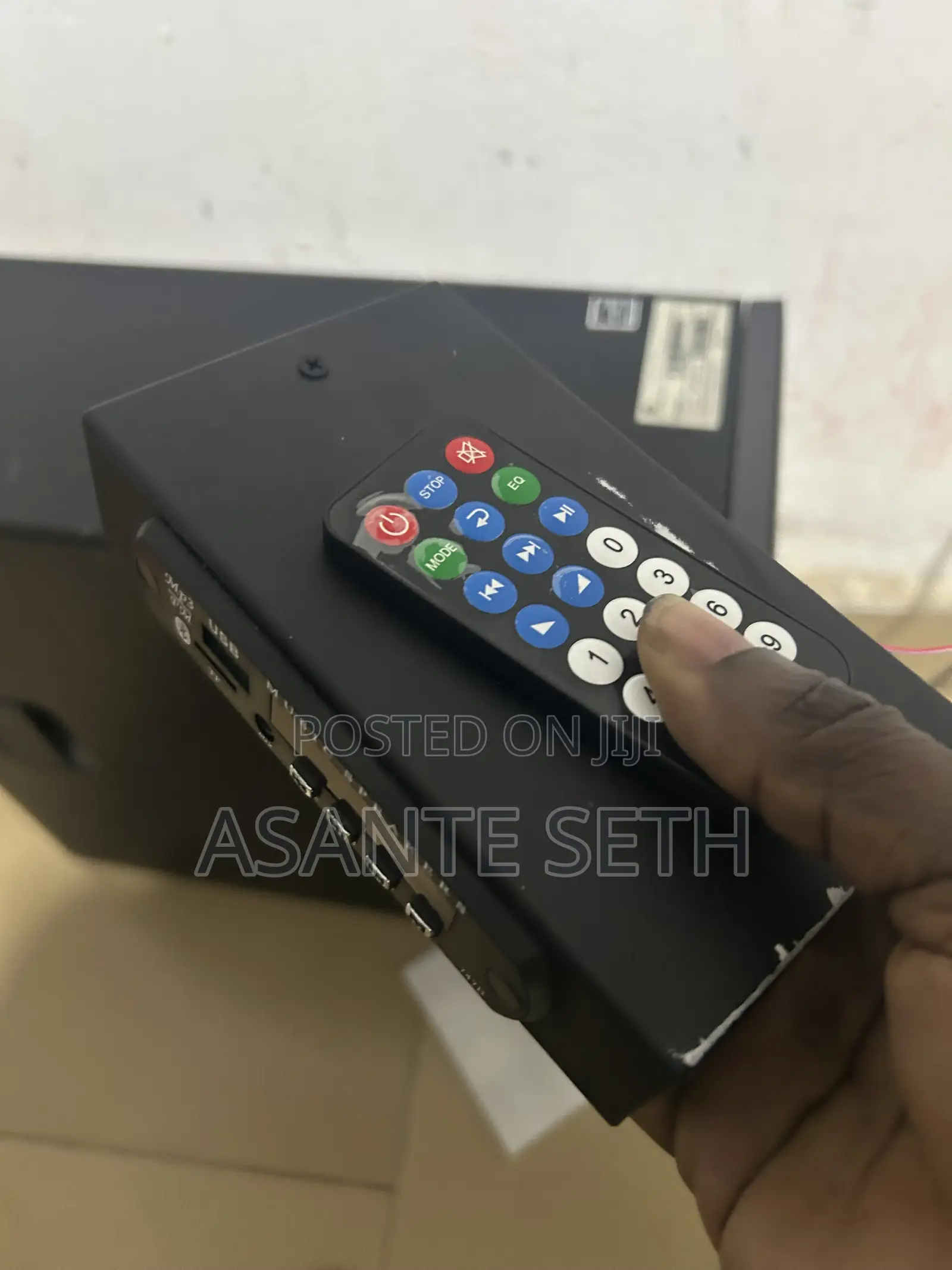 Bluetooth Transmitter for Amplifier /Home Theater to Access Bluetooth