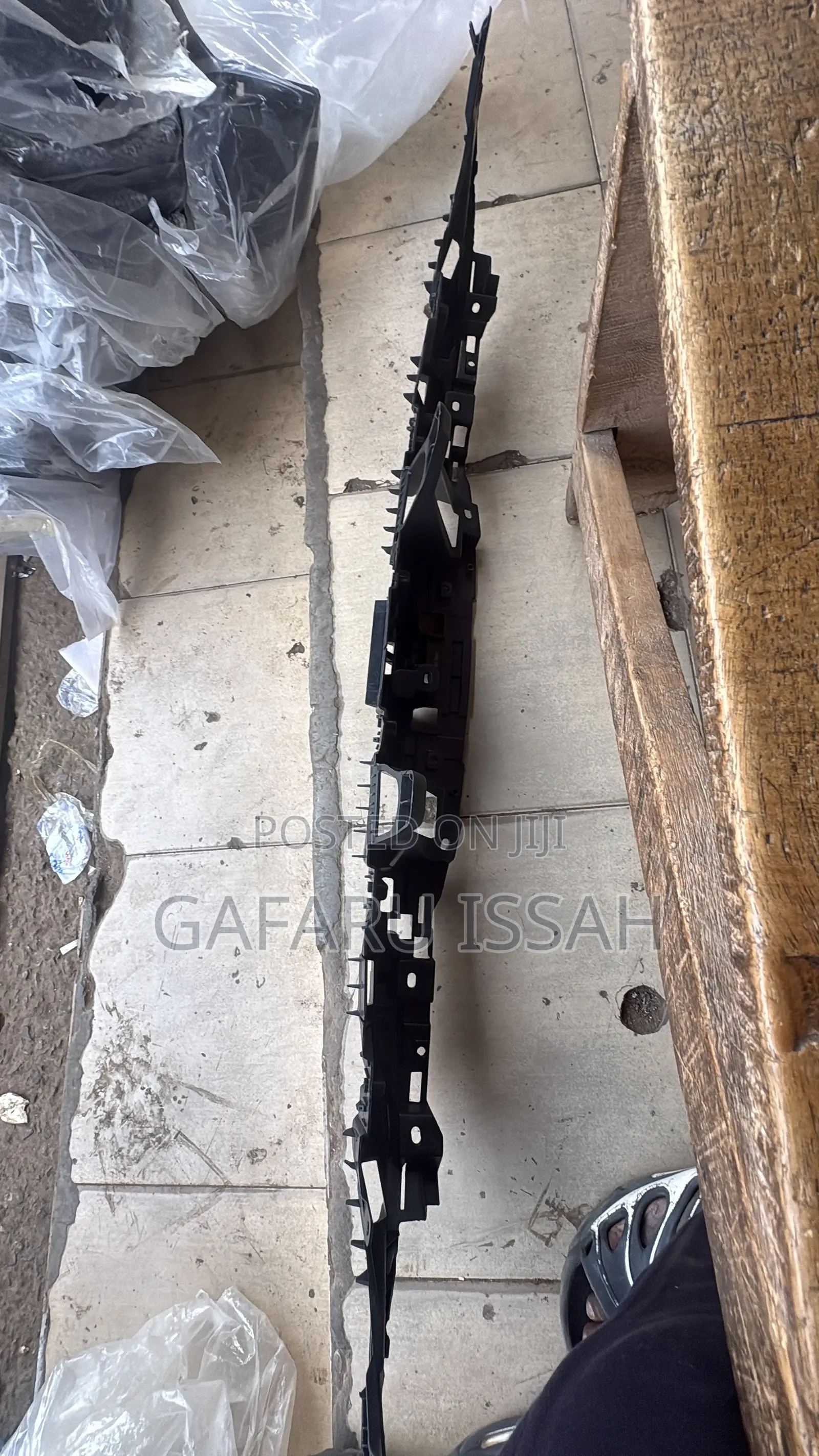 Highlander 20 Grille Bracket SE