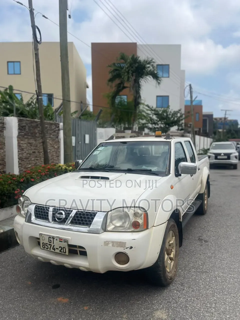 Nissan Hardbody 2017 White
