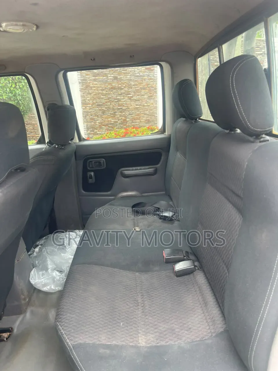 Nissan Hardbody 2017 White