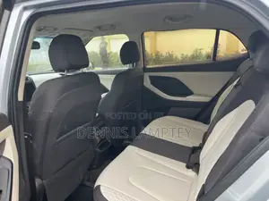 Hyundai Creta 2023 Silver