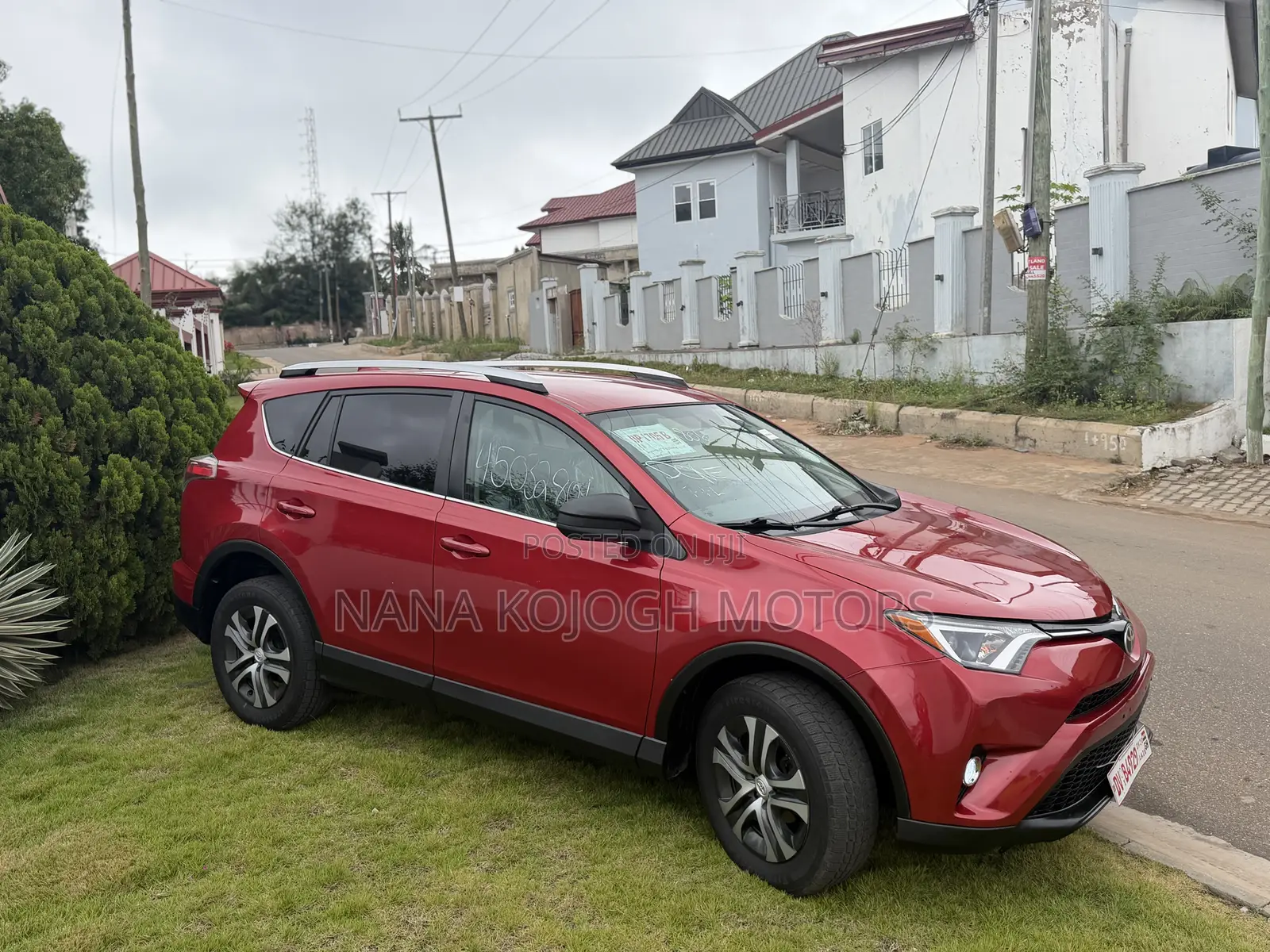 Toyota RAV4 LE AWD (2.5L 4cyl 6A) 2017 Red
