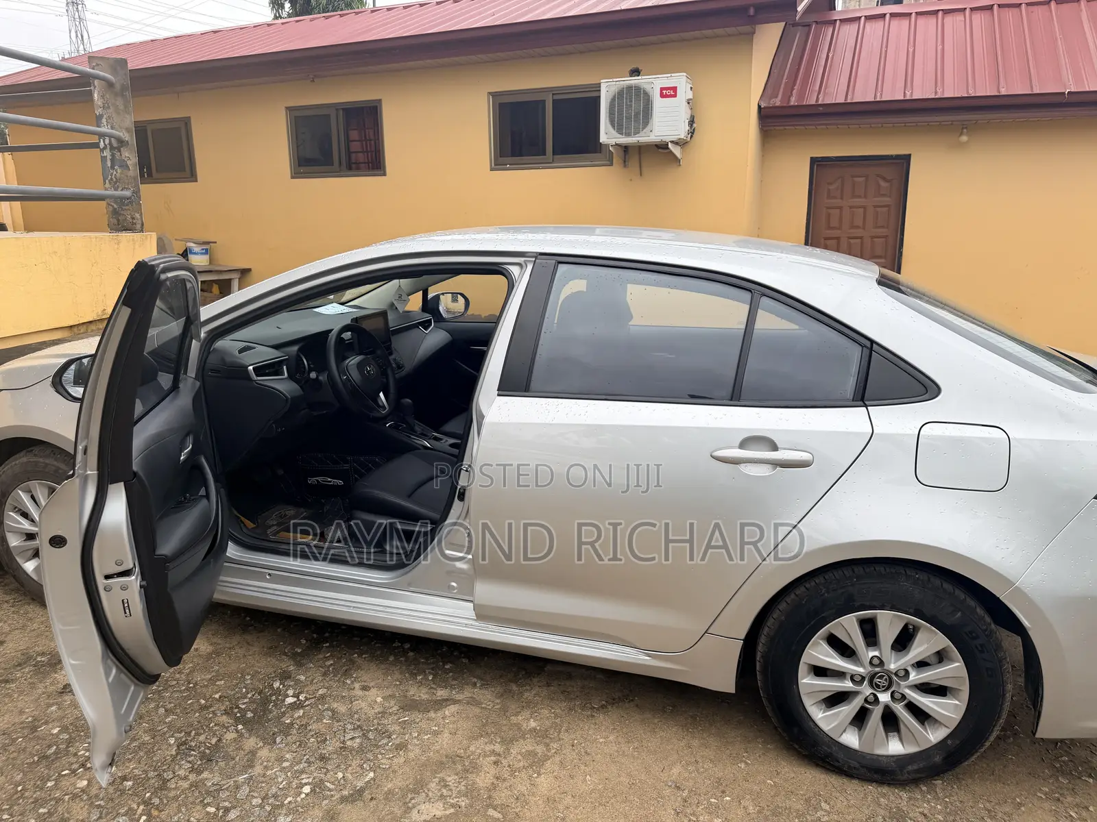 Toyota Corolla L 2022 Silver