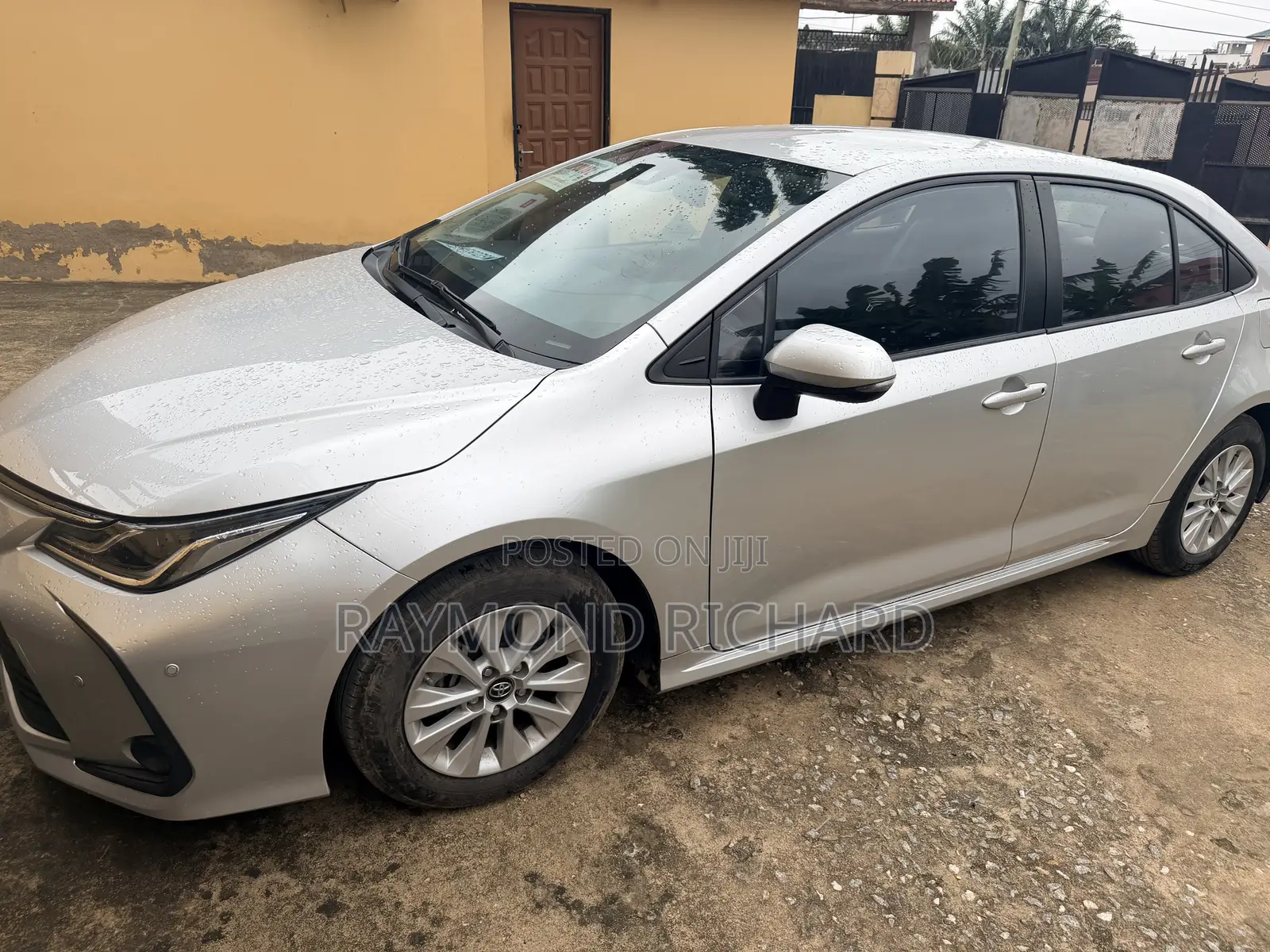 Toyota Corolla L 2022 Silver